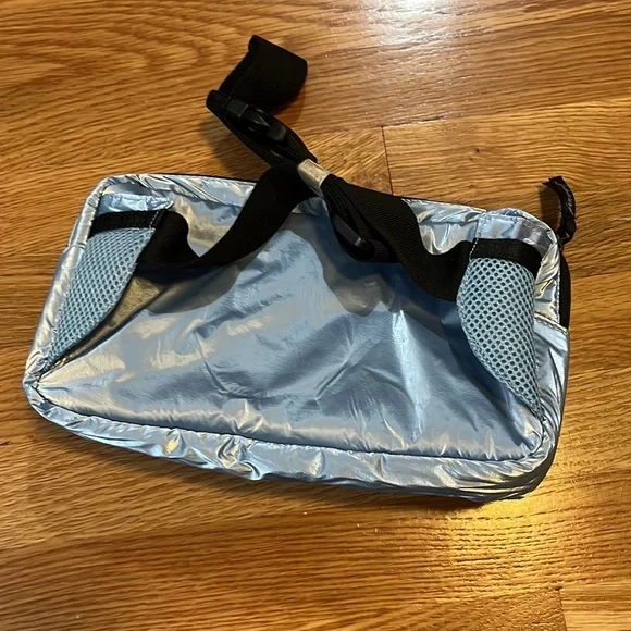 Free People Courtside Cargo Sling Bag NEW - Picture 11 of 17